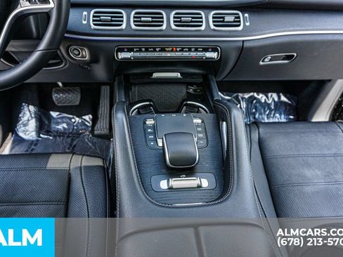 Used 2024 Mercedes-Benz GLS 450 4MATIC image 45