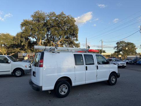 Used 2014 Chevrolet Express 2500 image 5