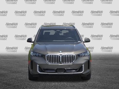 Certified 2026 BMW X5 xDrive40i AWD/4WD image 3