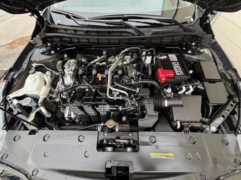 Used 2025 Nissan Altima 2.5 SV image 37