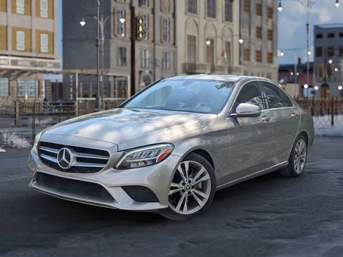 Used 2019 Mercedes-Benz C 300 Sedan image 3