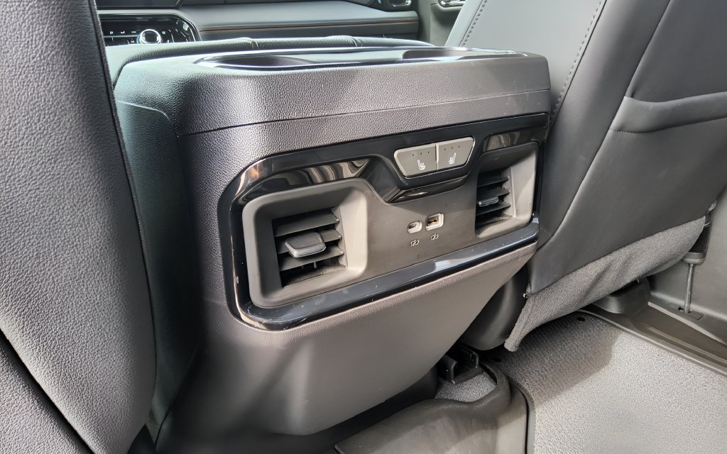 Used 2023 GMC Sierra 1500 AT4 w/ AT4 Premium Package AWD/4WD image 30
