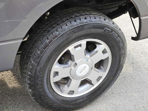 Used 2010 Ford F150 XLT image 11