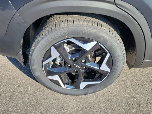 New 2026 Kia Seltos S image 38