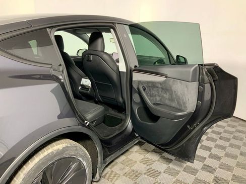 Used 2026 Tesla Model Y Long Range image 29