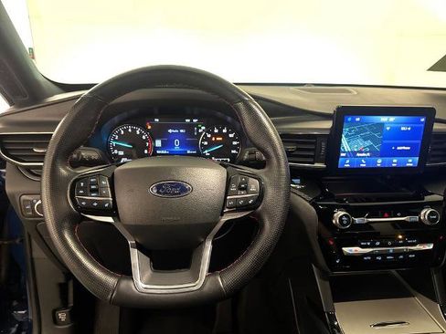 Certified 2022 Ford Explorer ST-Line w/ Class IV Trailer Tow Package RWD image 5