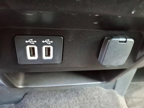 Used 2020 Ford F150 XLT AWD/4WD image 5