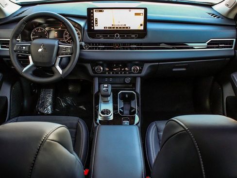 New 2026 Mitsubishi Outlander Trail Edition image 36