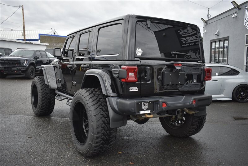 Used 2024 Jeep Wrangler Unlimited Rubicon 392 AWD/4WD image 3