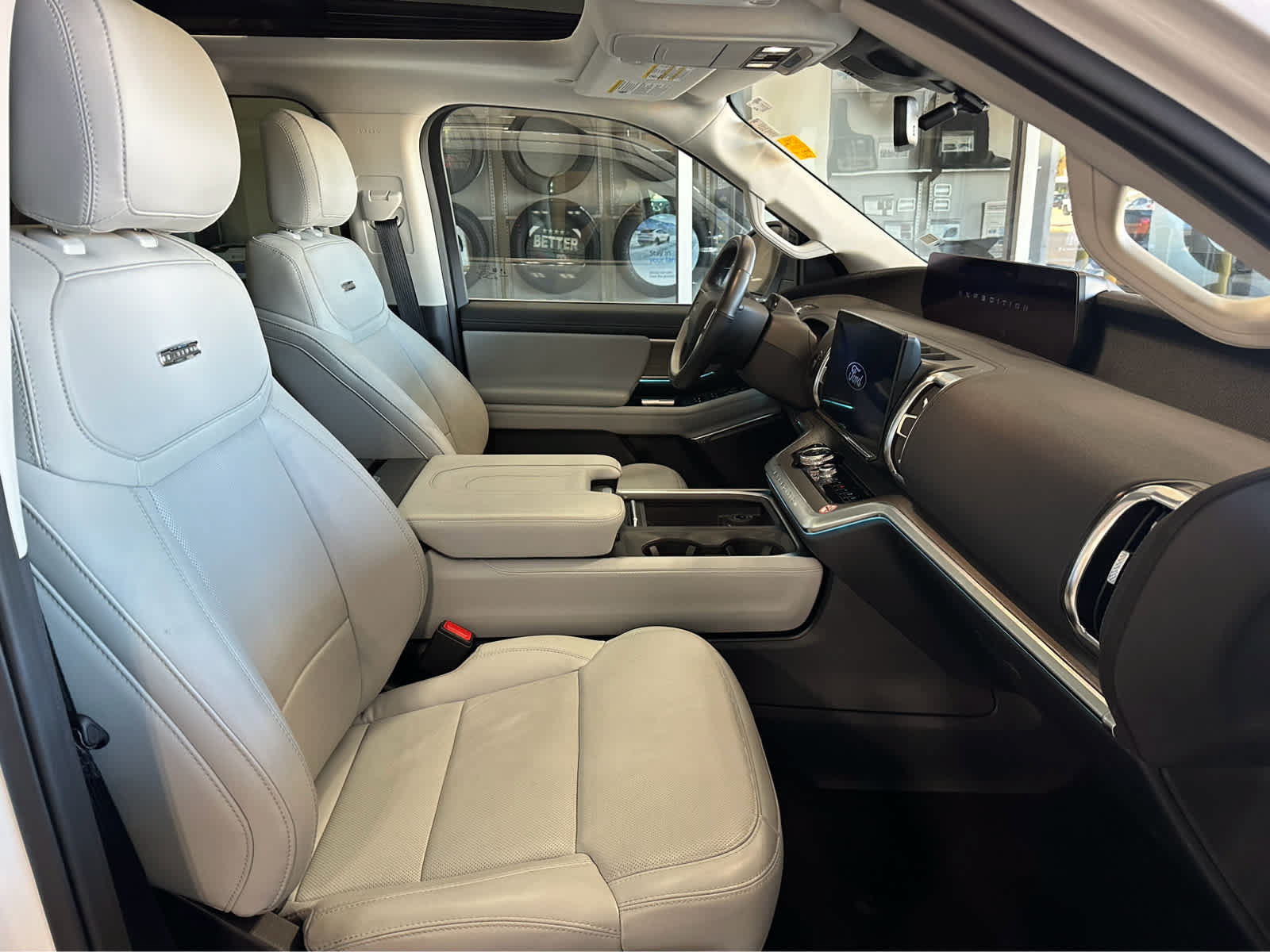Certified 2025 Ford Expedition Platinum AWD/4WD image 47