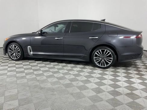 Used 2019 Kia Stinger RWD image 3