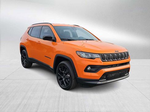 New 2026 Jeep Compass Latitude image 2