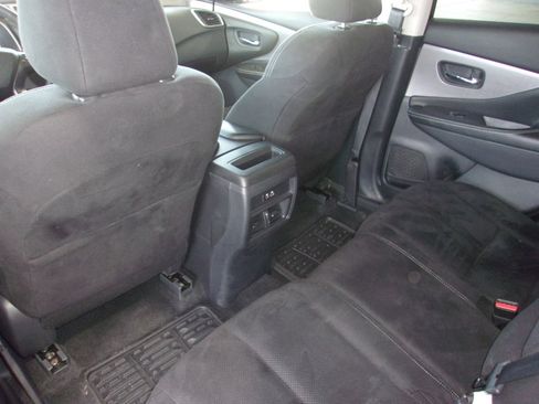 Used 2023 Nissan Murano S image 19