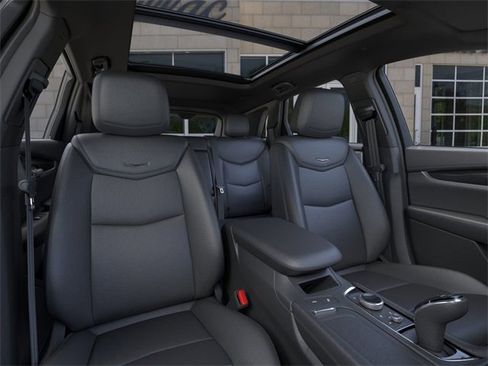 New 2026 Cadillac XT5 Sportv w/ LPO, Onyx Lite Package AWD/4WD image 16