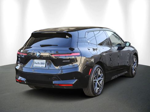 Used 2025 BMW iX xDrive50 image 6