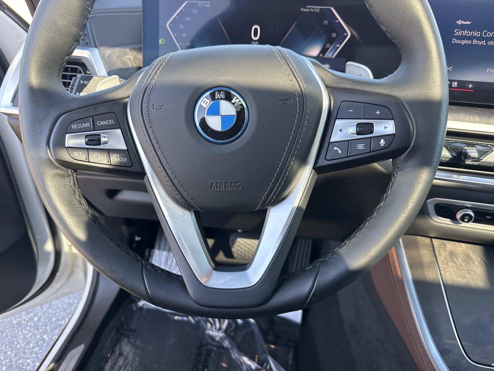 Used 2026 BMW X5 xDrive50e w/ Premium Package AWD/4WD image 17