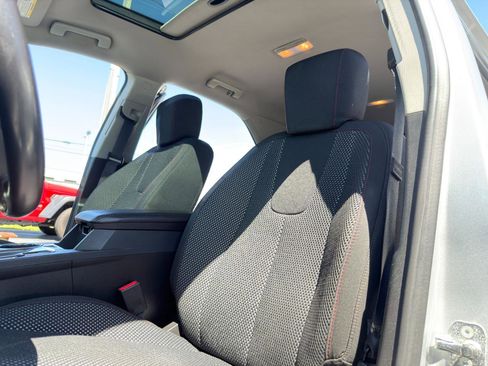 Used 2017 Chevrolet Equinox LT w/ Convenience Package FWD image 24