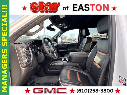 Used 2023 GMC Sierra 2500 AT4 w/ AT4 Preferred Package image 17