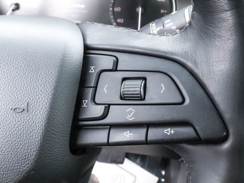 Used 2019 Cadillac XT4 Premium Luxury w/ Driver Awareness Package image 21