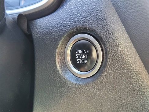 Used 2020 Toyota Corolla SE image 8