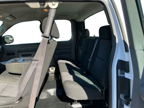 Used 2011 Chevrolet Silverado 1500 W/T image 21