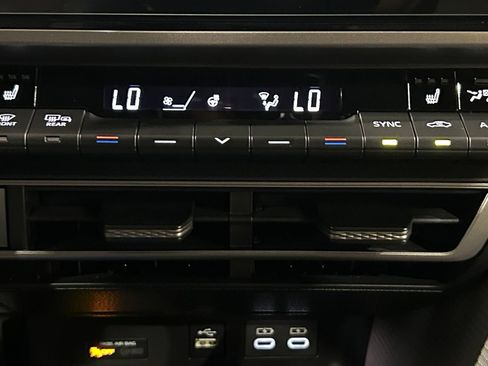 Used 2025 Toyota Camry SE w/ Multimedia Upgrade Package FWD image 71