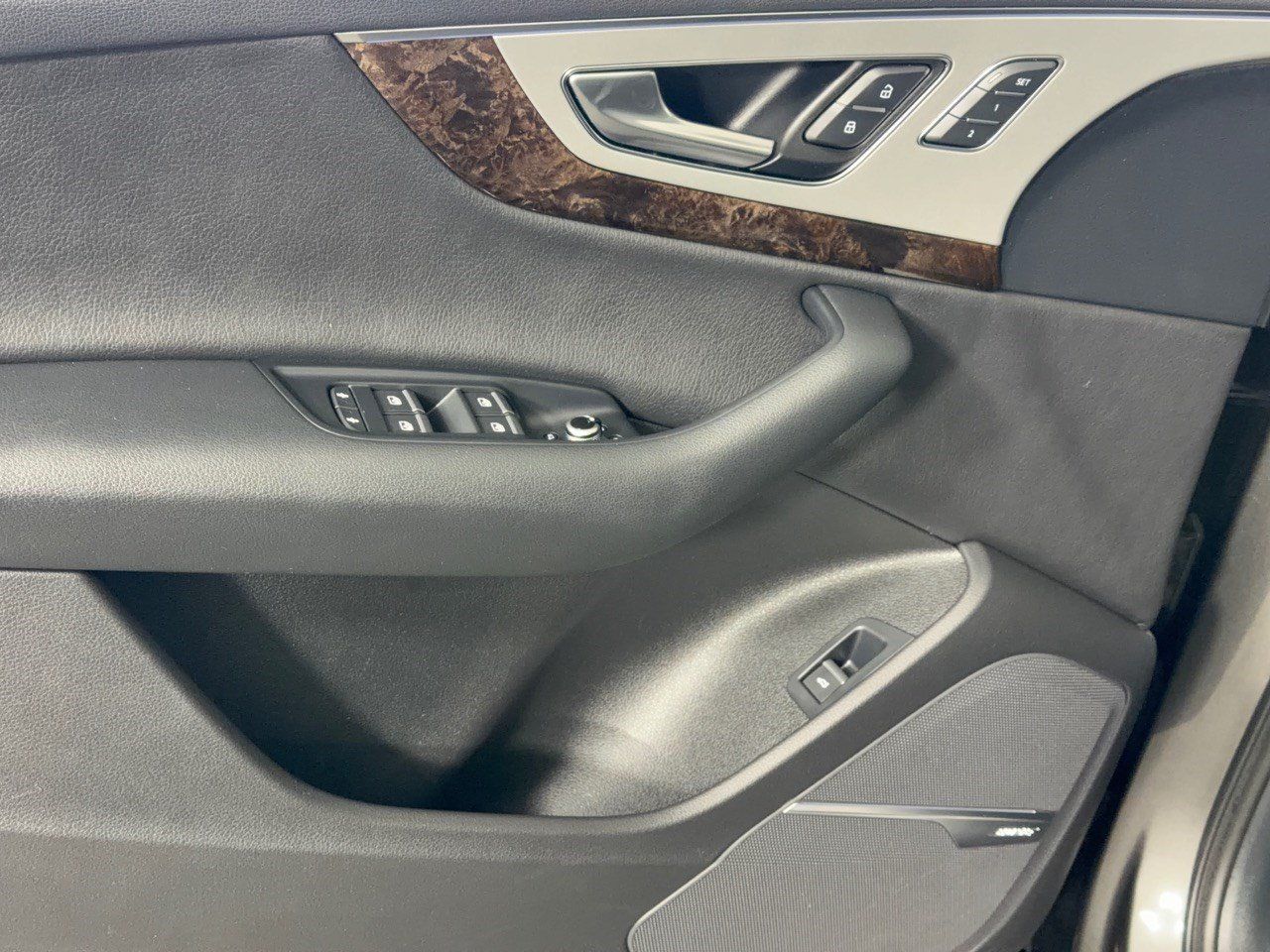Used 2019 Audi Q7 2.0T Premium Plus w/ Premium Plus Package AWD/4WD image 15