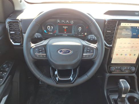 New 2026 Ford Ranger Lariat w/ Black Appearance Package image 17