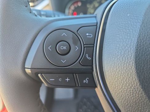 Used 2025 Toyota RAV4 XLE Premium image 17