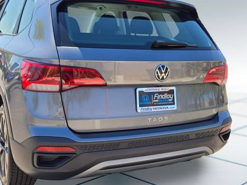 Used 2023 Volkswagen Taos S w/ Driver Assistance Package FWD image 7