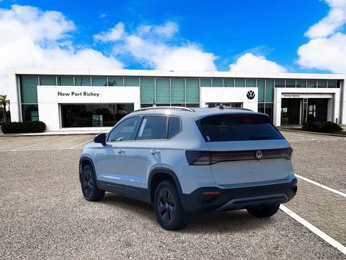 Certified 2025 Volkswagen Taos S FWD image 6