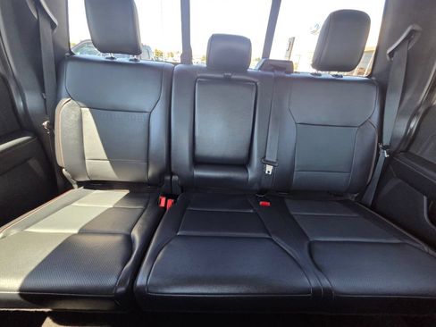 Used 2023 Ford F150 Lariat AWD/4WD image 21
