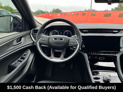 New 2026 Jeep Grand Cherokee L Limited image 30