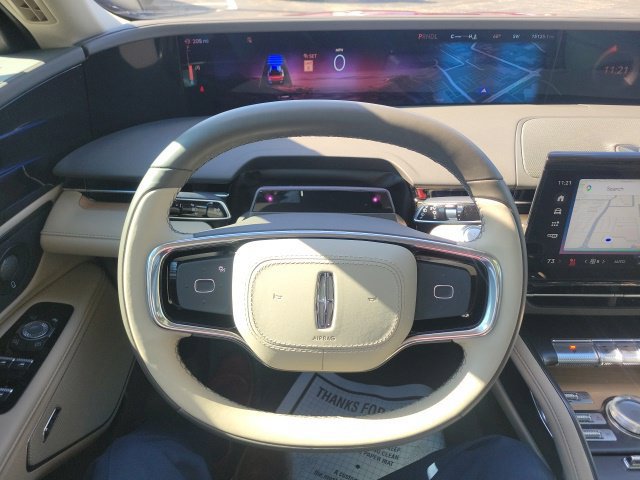 Certified 2025 Lincoln Nautilus Reserve AWD/4WD image 30