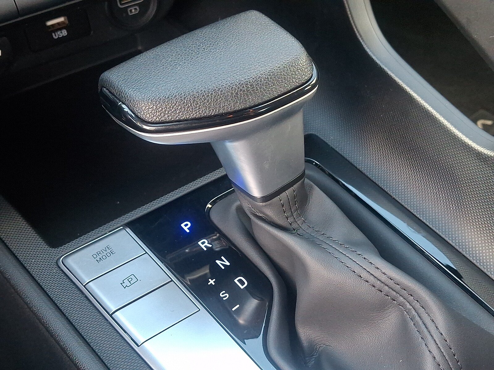 Certified 2023 Hyundai Elantra SEL FWD image 15