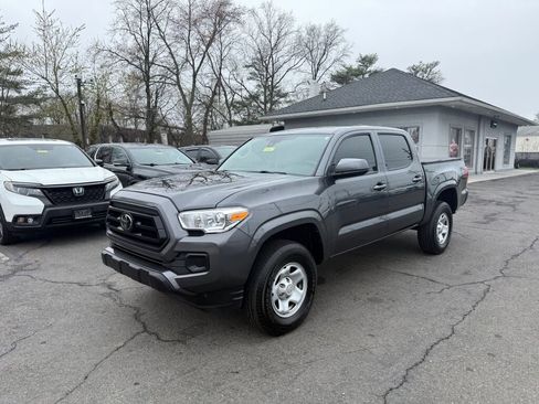 Used 2023 Toyota Tacoma SR image 4