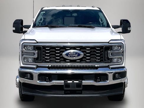 Used 2024 Ford F350 Lariat w/ Lariat Ultimate Package image 3