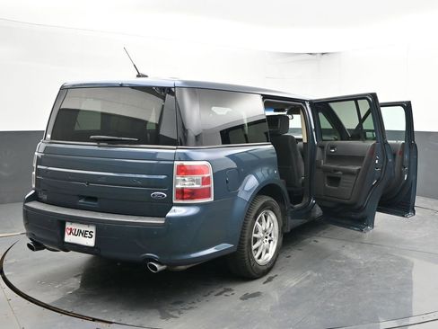 Used 2016 Ford Flex SE image 49