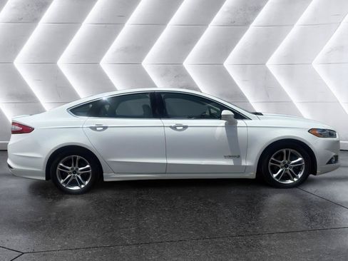 Used 2015 Ford Fusion Titanium FWD image 8