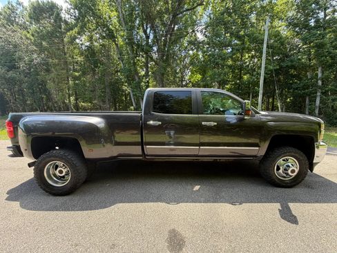 Used 2015 Chevrolet Silverado 3500 LTZ w/ Duramax Plus Package AWD/4WD image 6