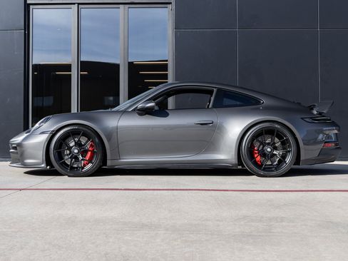 Certified 2022 Porsche 911 GT3 Touring image 2