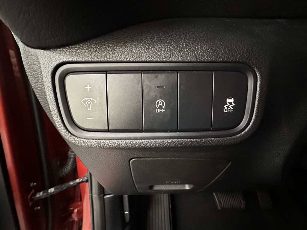 Used 2022 Kia Soul LX FWD image 23
