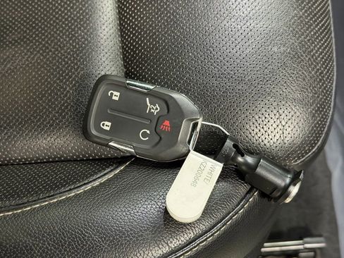 Used 2019 GMC Acadia SLT image 27