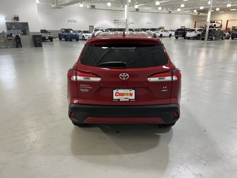 Used 2023 Toyota Corolla Cross LE w/ Moonroof Package AWD/4WD image 8