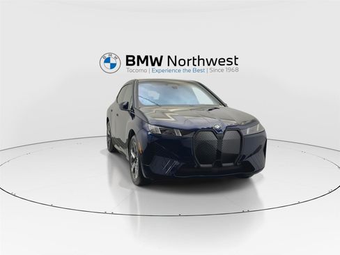 New 2026 BMW iX xDrive45 image 7