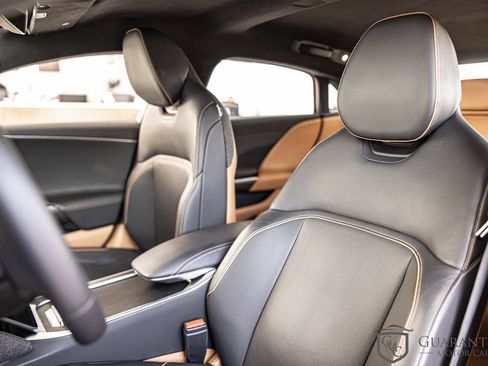 Used 2024 Lucid Air Touring AWD/4WD image 18