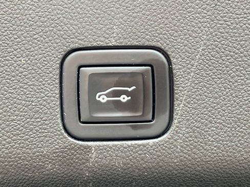 Used 2021 Chevrolet Suburban Z71 w/ Max Trailering Package AWD/4WD image 37