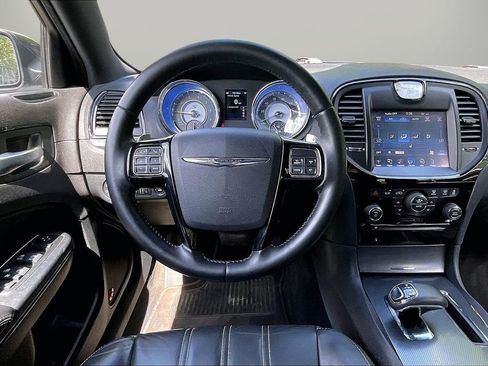 Used 2014 Chrysler 300 S RWD image 12
