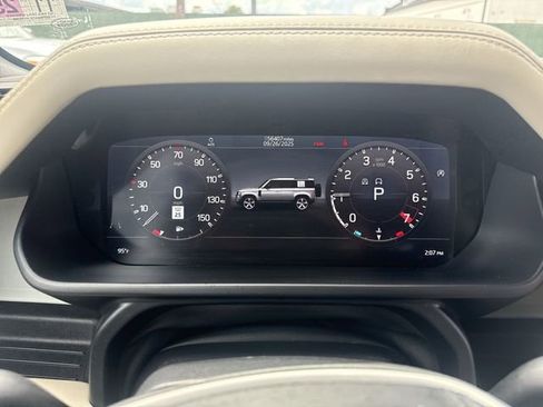 Used 2022 Land Rover Defender 110 X-Dynamic HSE image 15