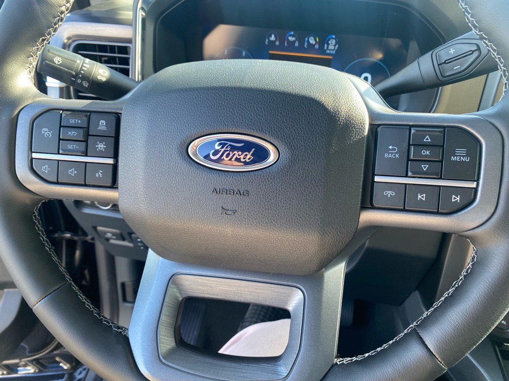 New 2025 Ford F250 Lariat w/ Lariat Ultimate Package AWD/4WD image 25